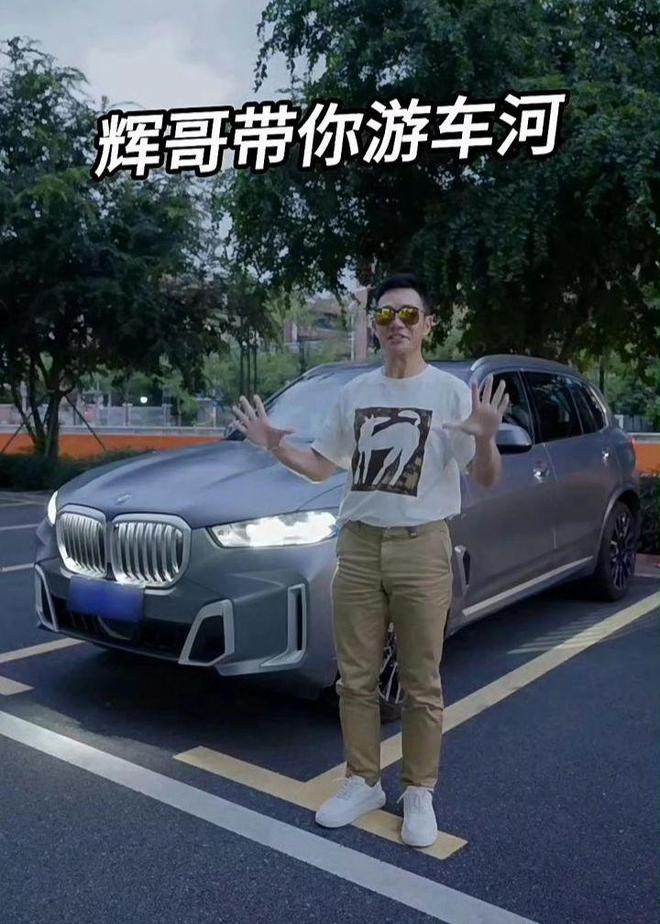 61岁张兆辉秀豪车，网友质疑他来内地赚钱，他的回答太有情商了插图2